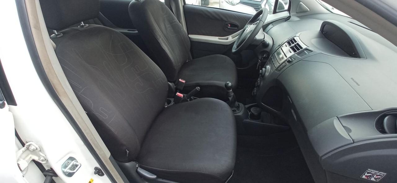 Toyota Yaris 1.0 - 1 PROPRIETARIO