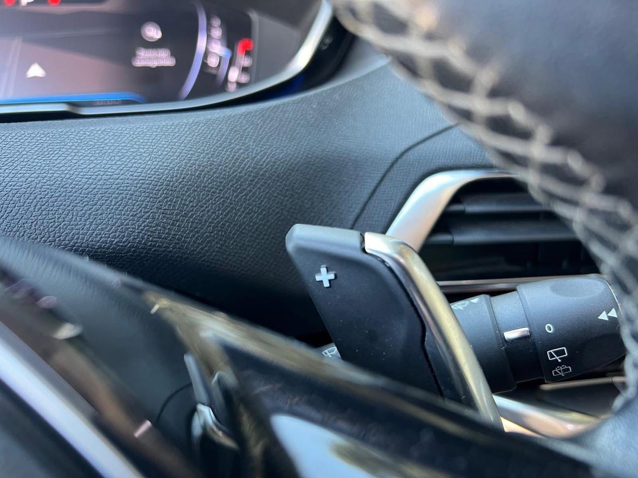 Peugeot 3008 HDi 130 EAT8 Allure Pack