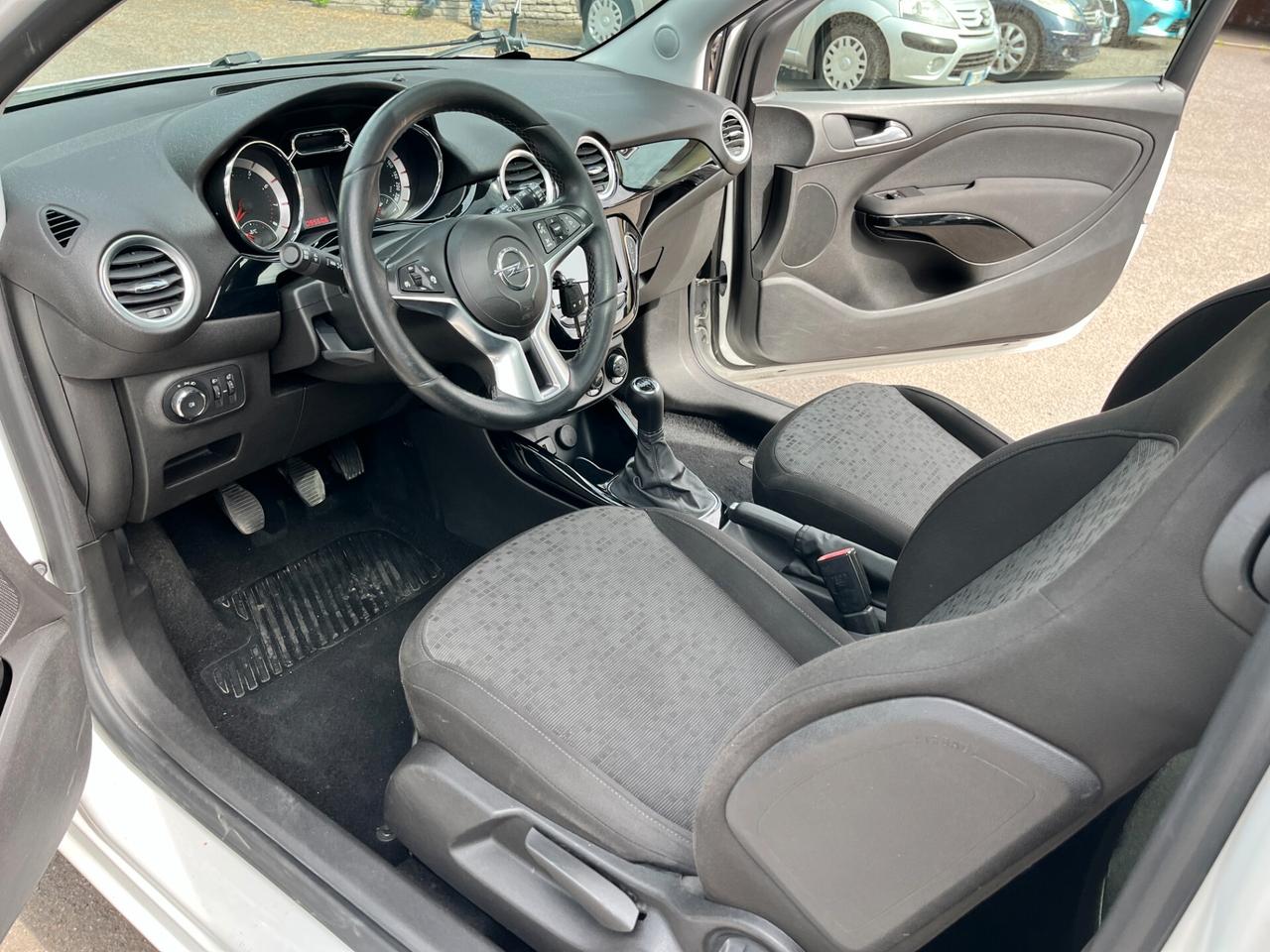 Opel Adam 1.2 70 CV