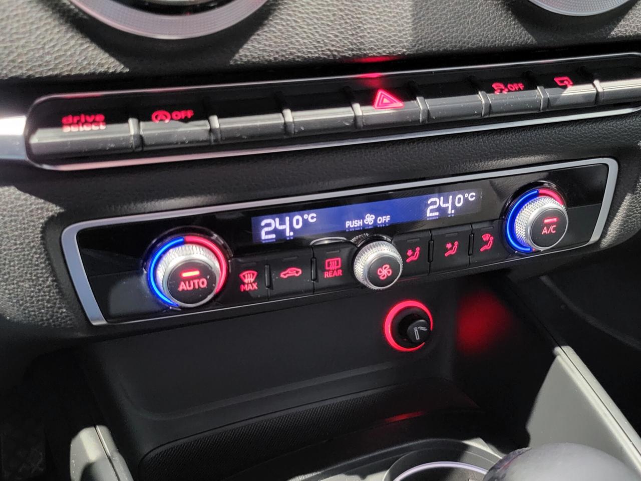 Audi A3 S-Line - 2015 2.0 TDI 150 CV S tronic