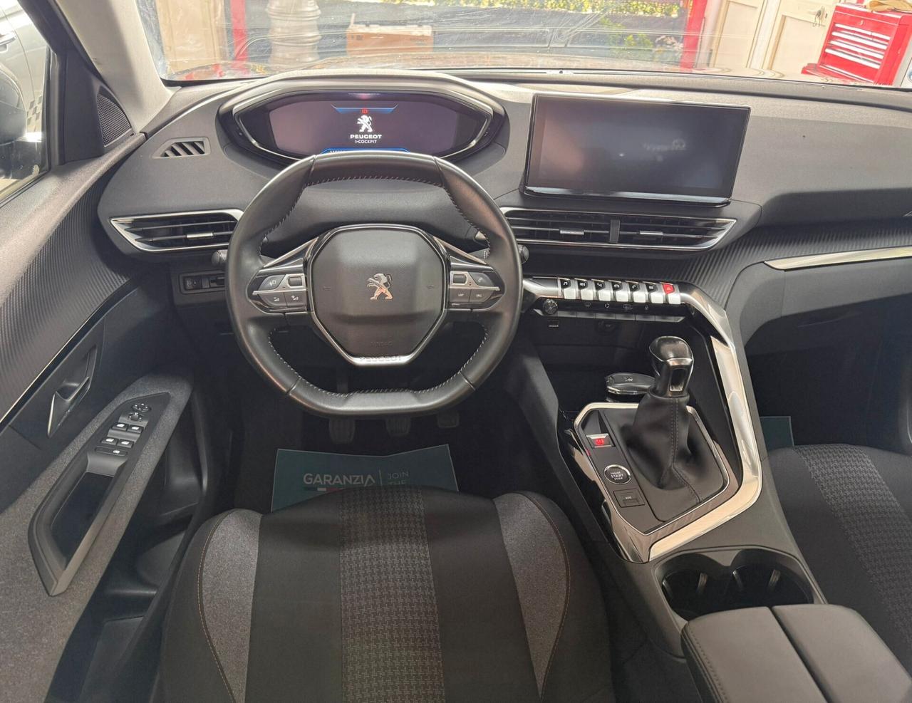 Peugeot 3008 BlueHDi 130 S&S Business