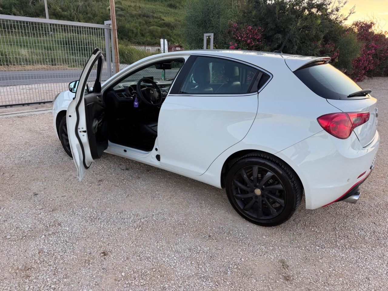 Alfa Romeo Giulietta 2.0 JTDm-2 170 CV 3.999€ PERMUTE