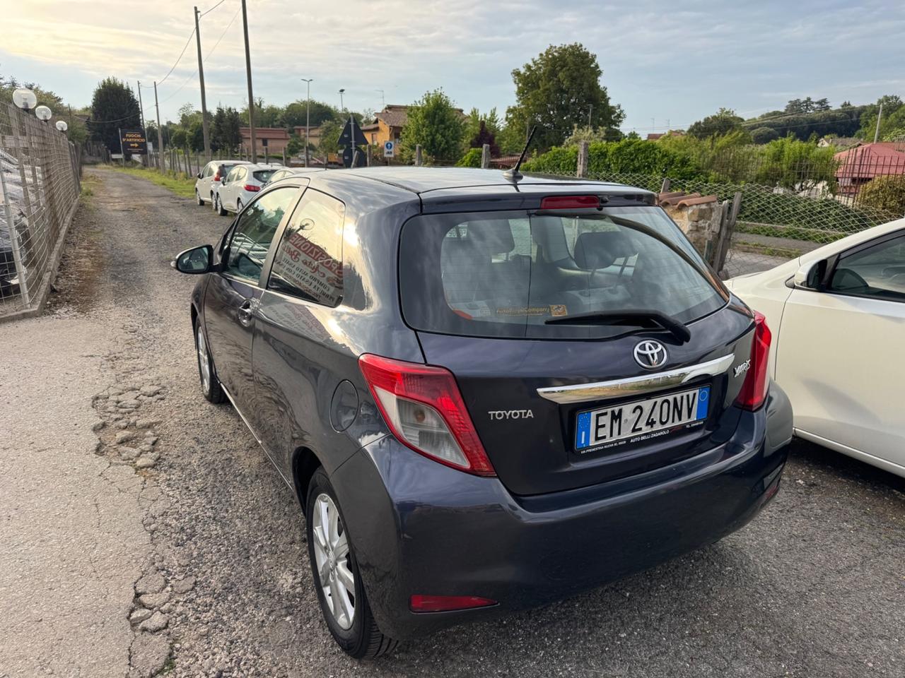 Toyota Yaris 1.0 3 porte Active NEOPATENTATI