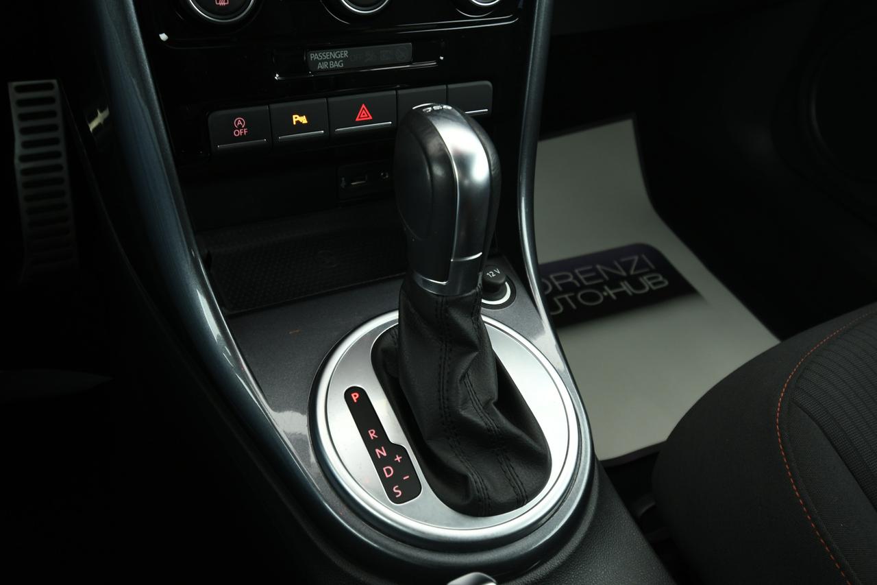 VOLKSWAGEN Maggiolino Cabrio 1.2 tsi Design 105cv DSG+APP CONNECT+C17"