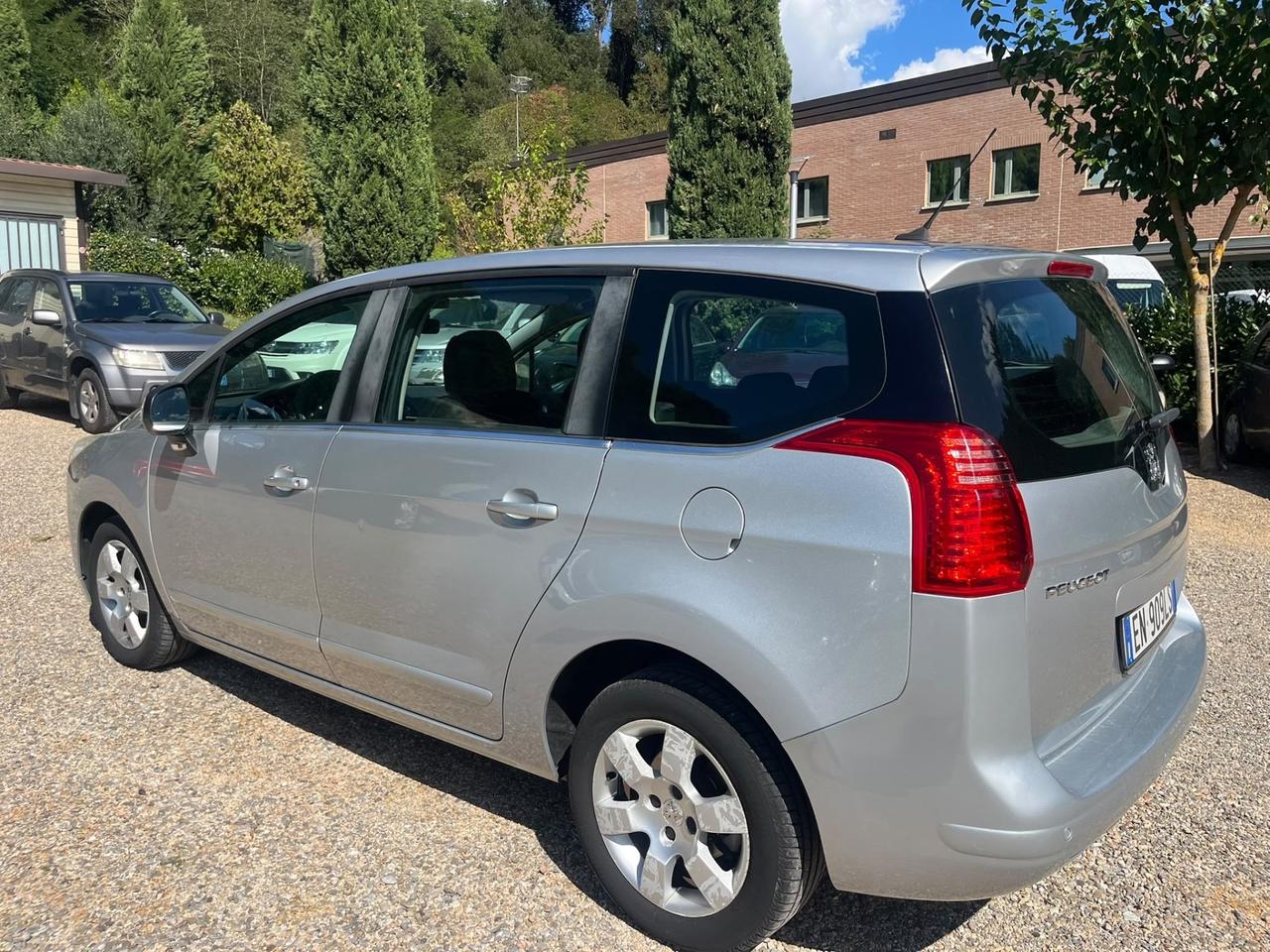 Peugeot 5008 1.6 HDi 115CV - 7 POSTI