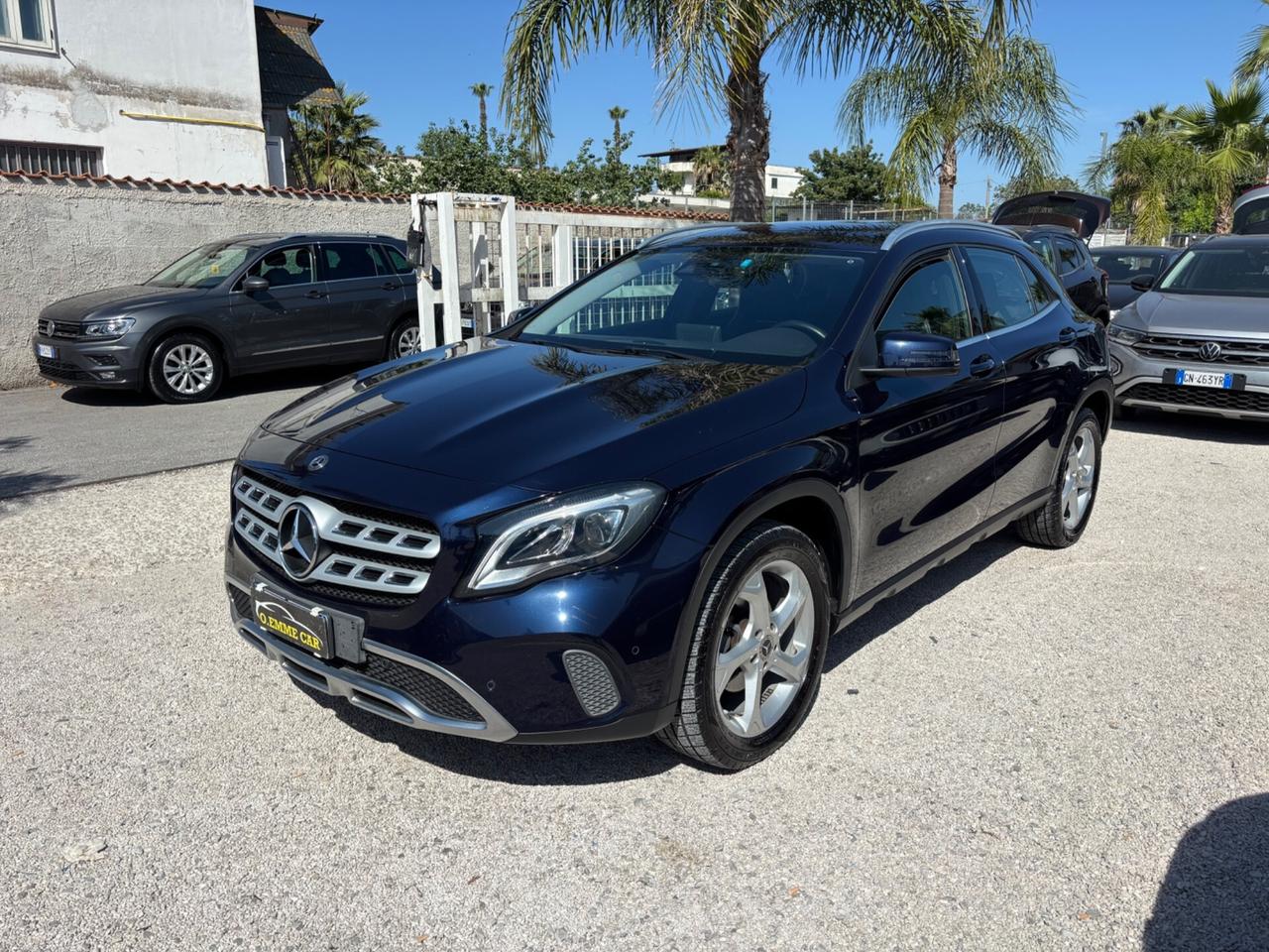 MERCEDES GLA200D 4MATIC AUTOM PERFETTA