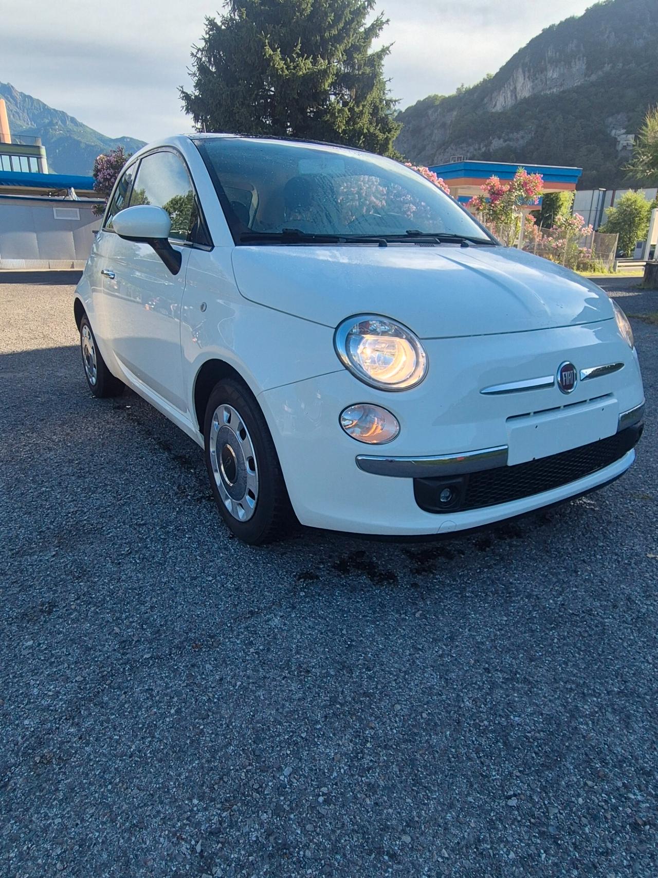 Fiat 500 1.2 Lounge tetto panoramico neo patentati