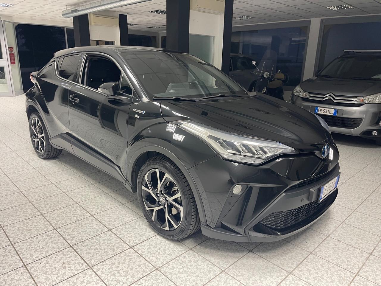 Toyota C-HR 1.8 Hybrid E-CVT Lounge