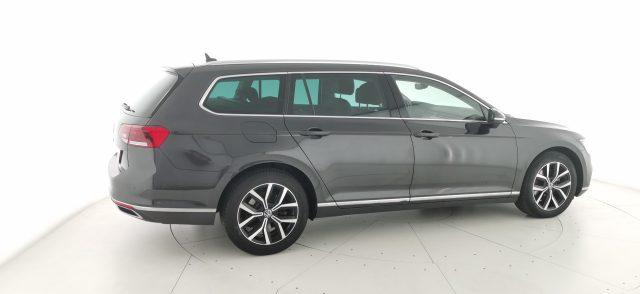 VOLKSWAGEN Passat Variant 2.0 TDI SCR EVO DSG Executive