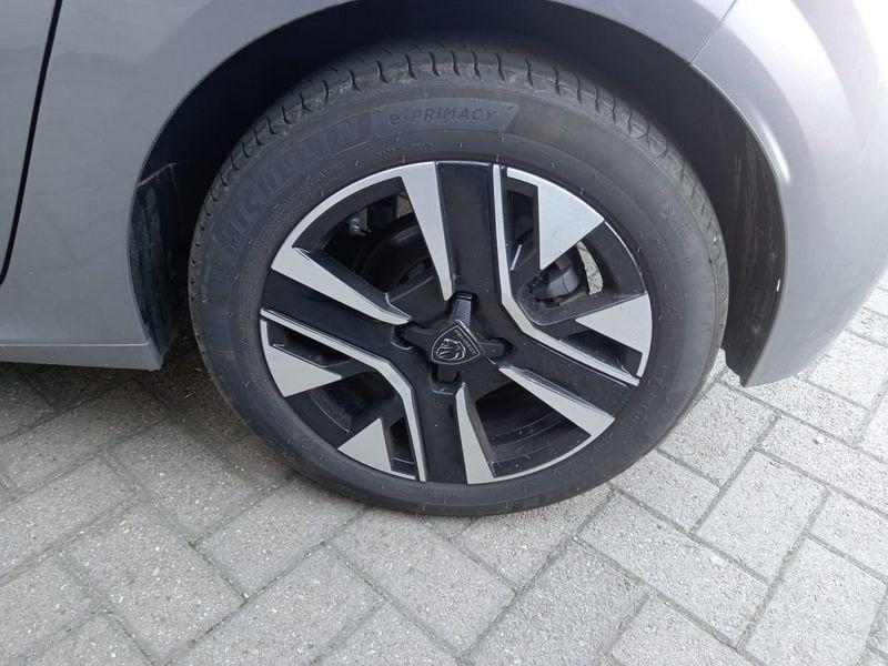 Peugeot 208 Allure PureTech 100 S/S