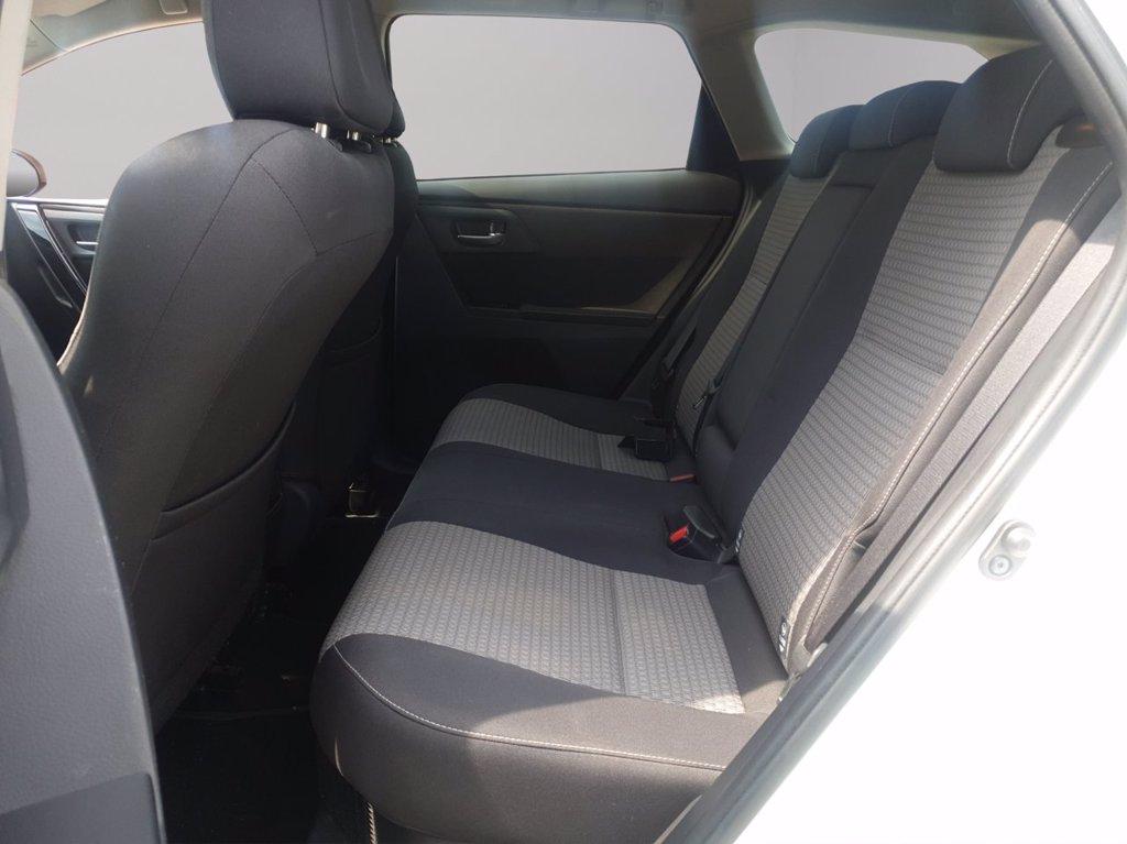 TOYOTA Auris touring sports 1.8h black edition cvt del 2017