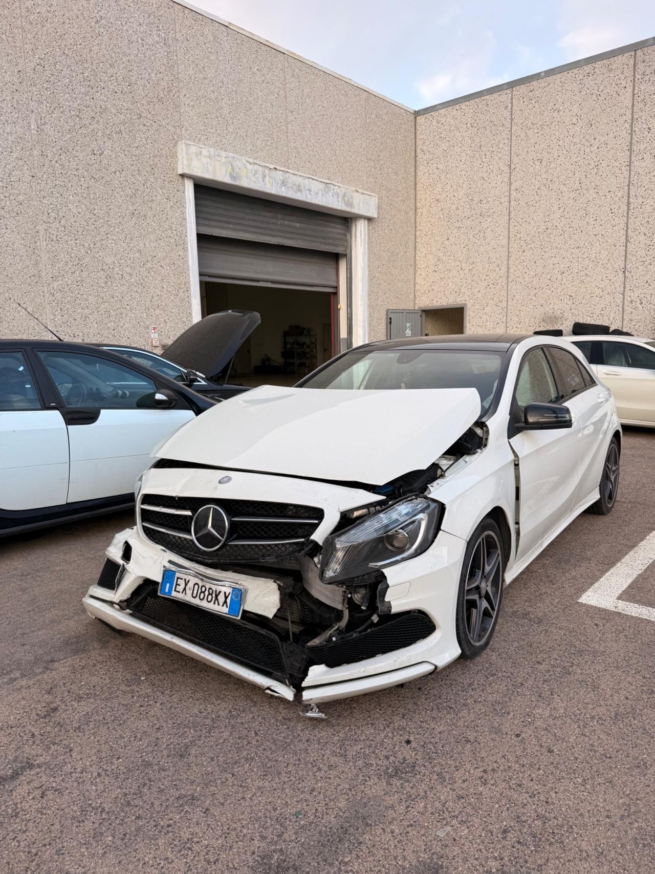 Mercedes-benz A 200 Premium SINISTRATA