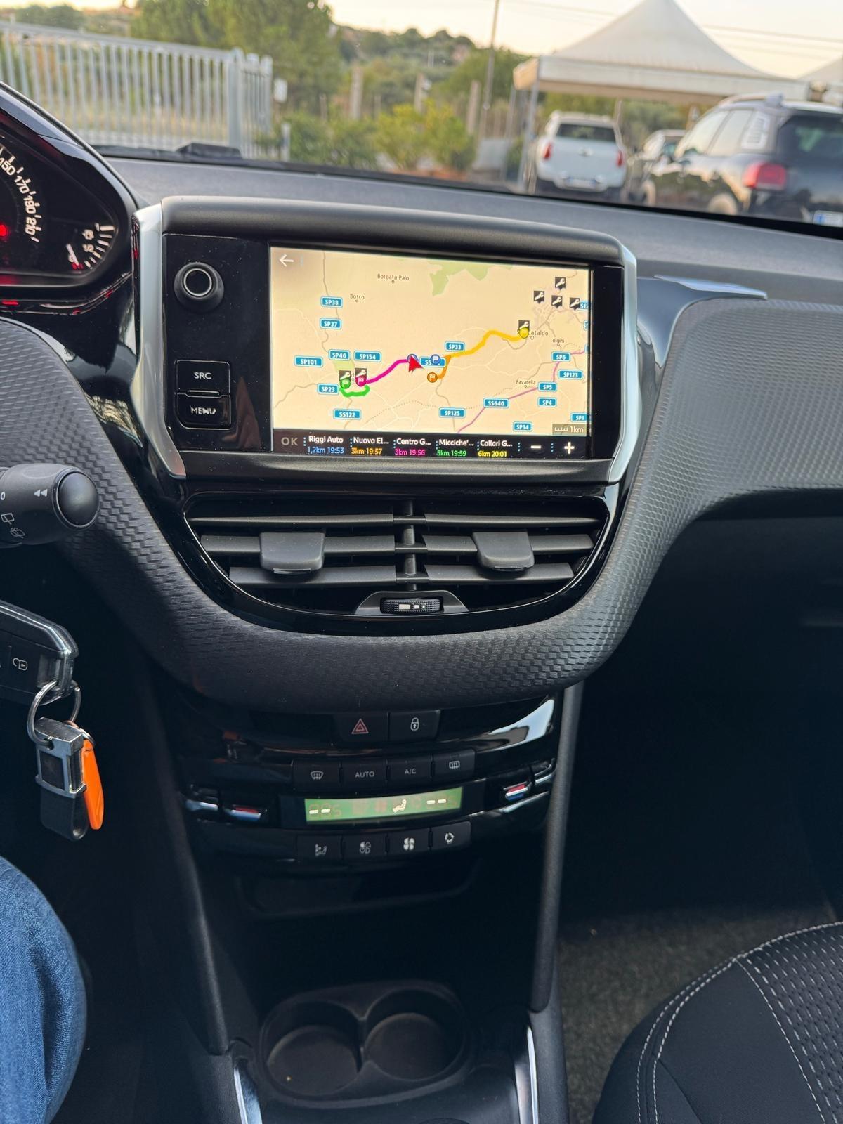 Peugeot 208 BlueHDi 75 5 porte Allure