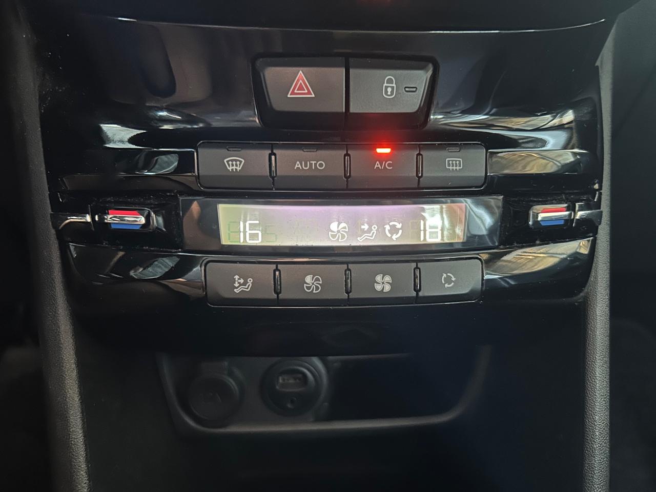 Peugeot 208 5 porte Allure !!GARANZIA!!
