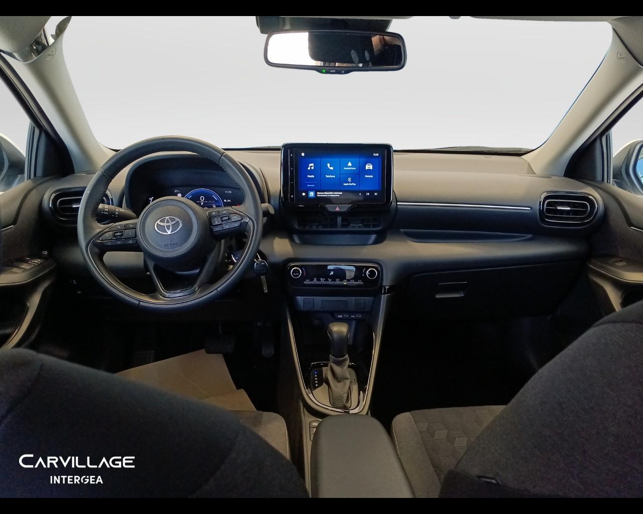 TOYOTA Yaris 1.5h Trend