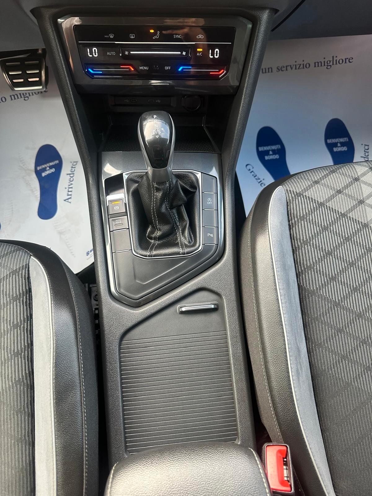 Volkswagen Tiguan 2.0 TDI 150 CV SCR DSG R-Line