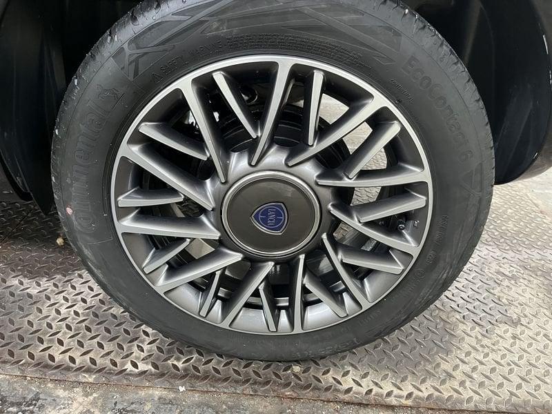 Lancia Ypsilon Ypsilon 1.0 FireFly 5 porte S&S Hybrid Gold TUA DA 149,00 EURO AL MESE