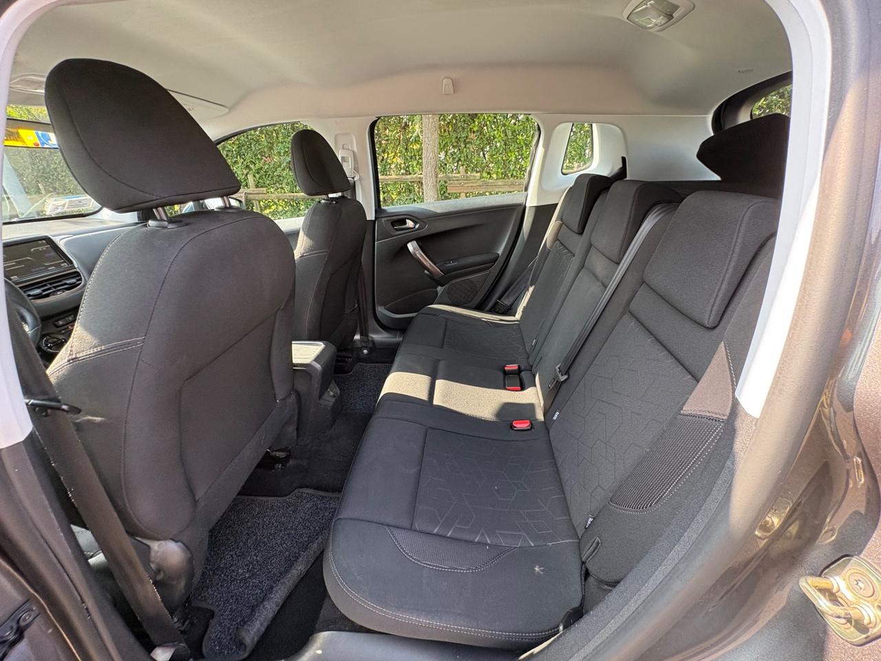 Peugeot 2008 1.2 VTi 82CV Allure
