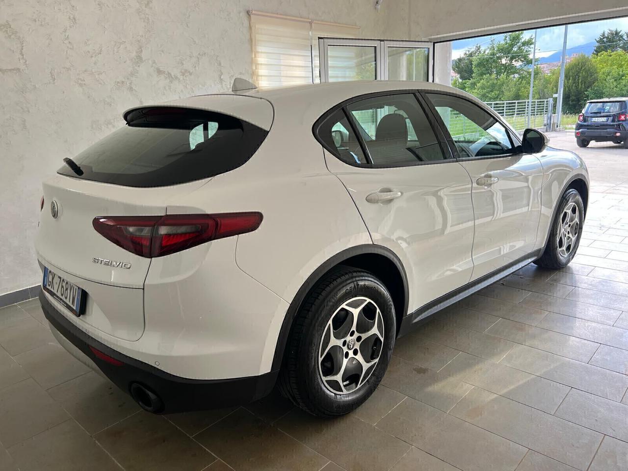 Alfa Romeo Stelvio 2.2 Turbodiesel 190 CV AT8 Q4 Ti