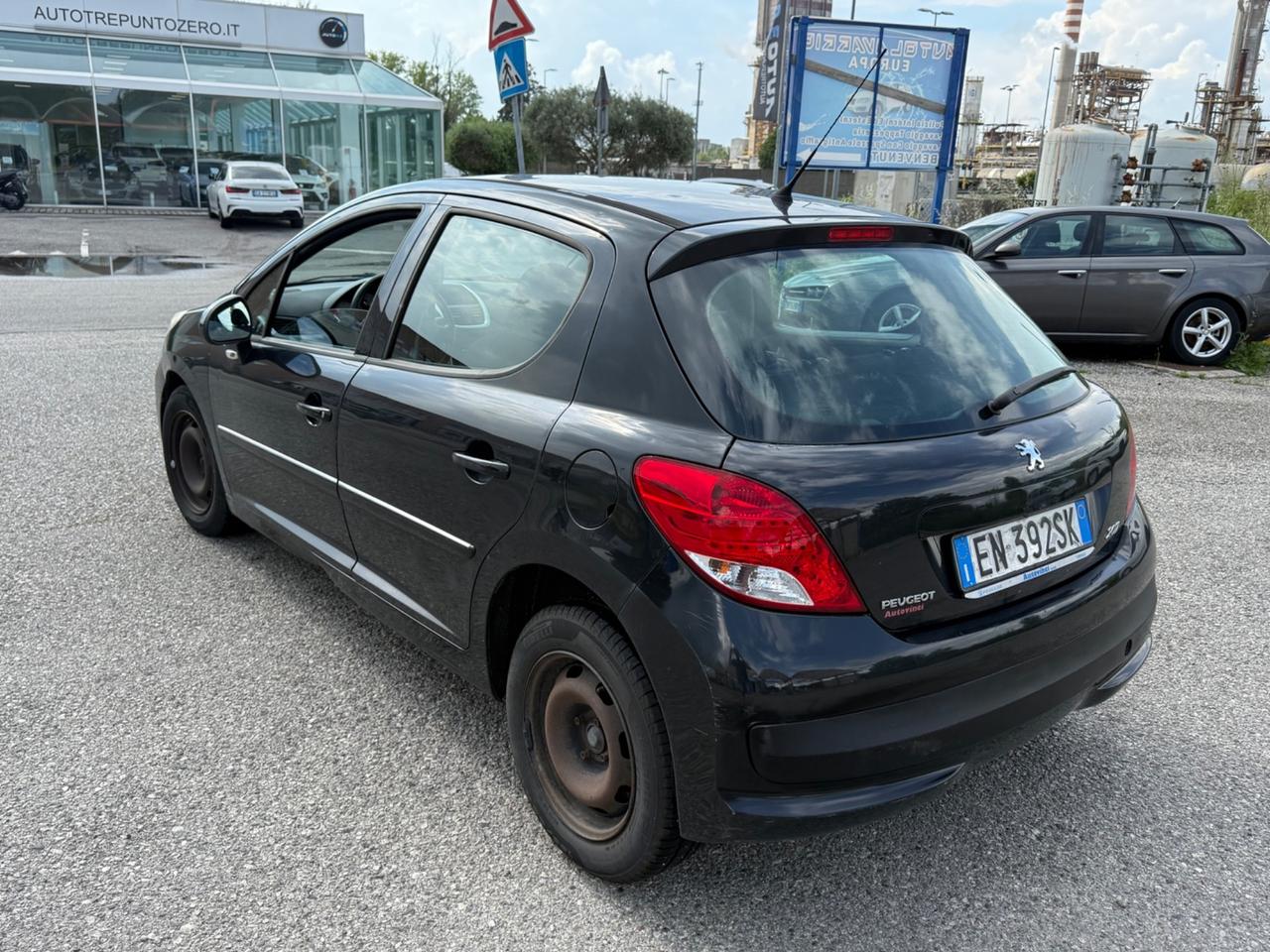 Peugeot 207 1.4 HDi 70CV 5p. Active