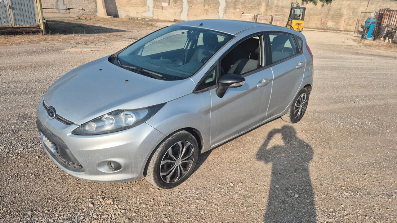 Ford Fiesta Ikon 1.4 5 porte Bz.- GPL