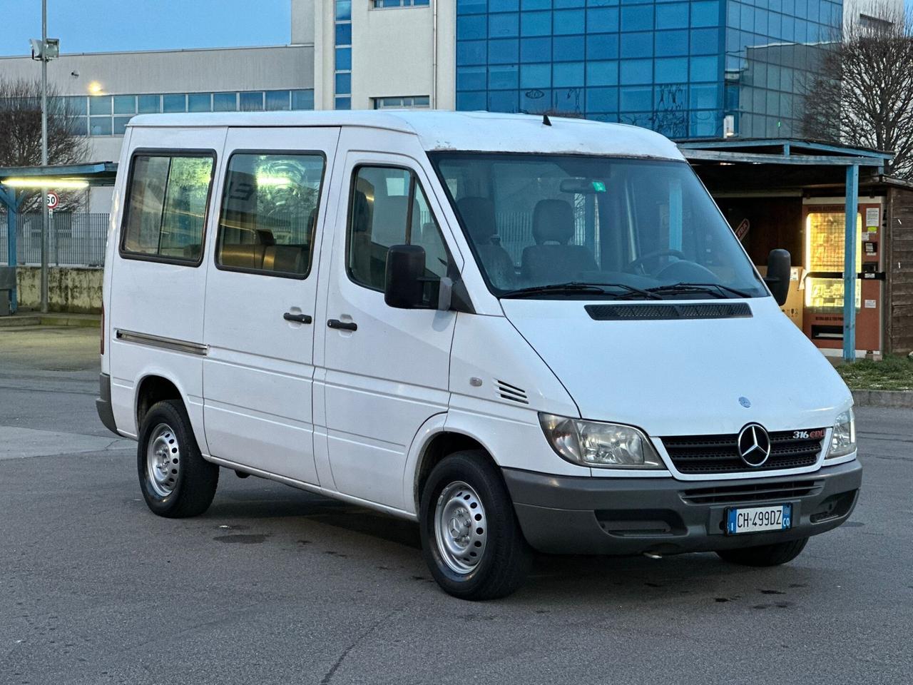 Mercedes Benz 9 posti cc 2.7 modello 616