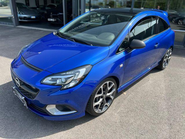 OPEL Corsa 1.6 Turbo Coupé OPC - Recaro