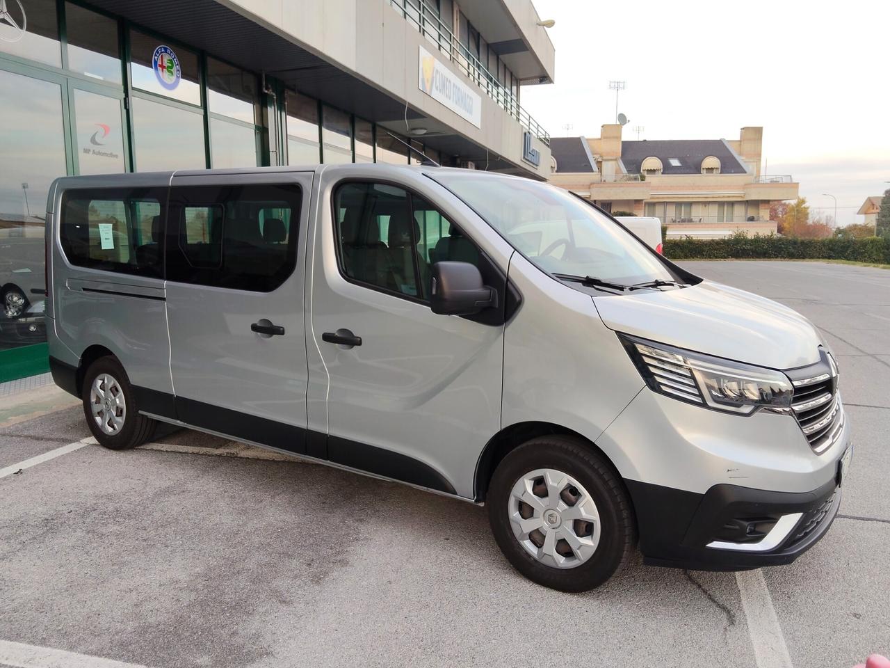 Renault Trafic 2.0dci 150cv 9 posti passo lungo 2022