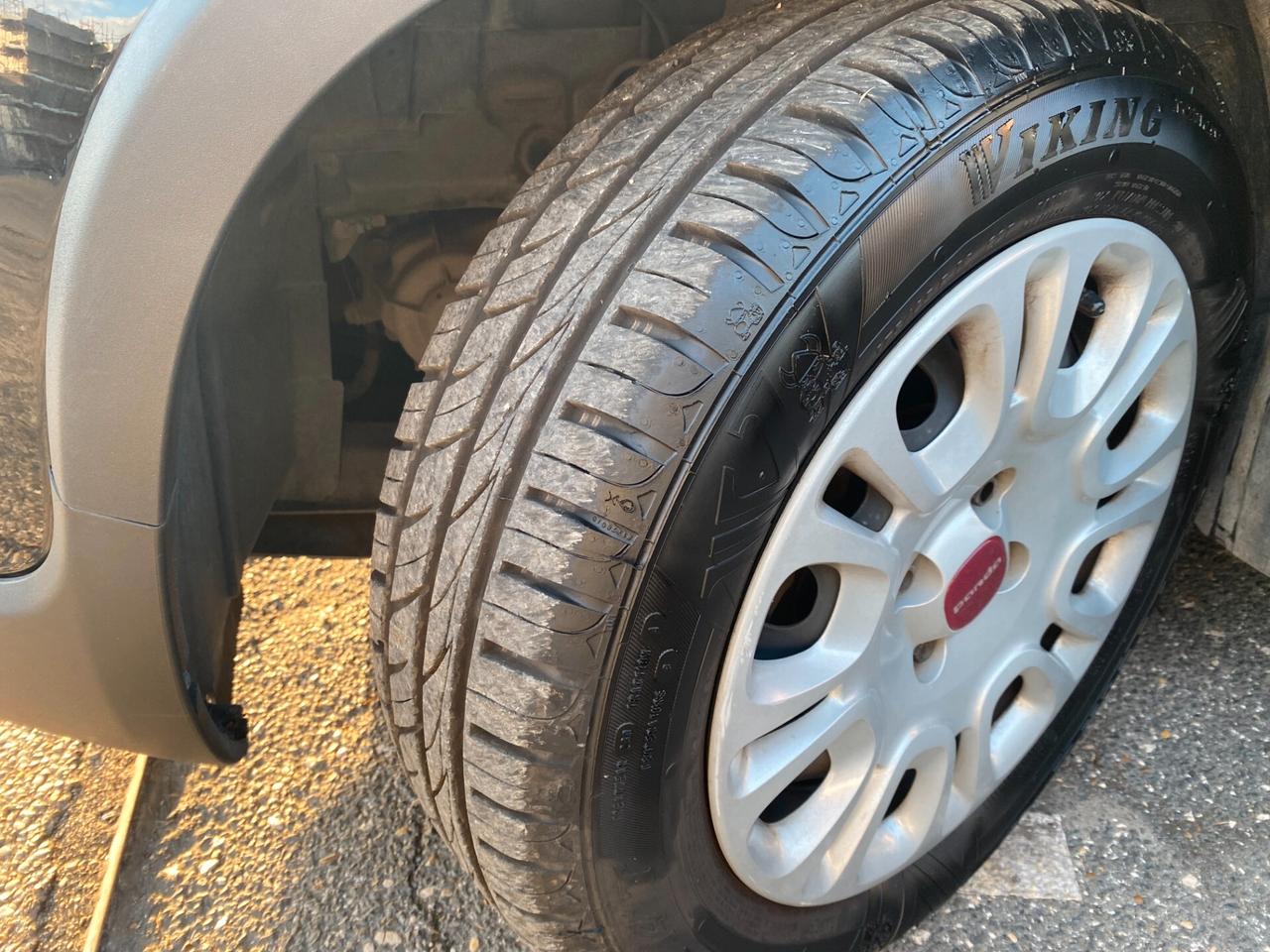 FIAT Panda 1.0 hybrid 5POSTI RadioBT/PDC Poster.