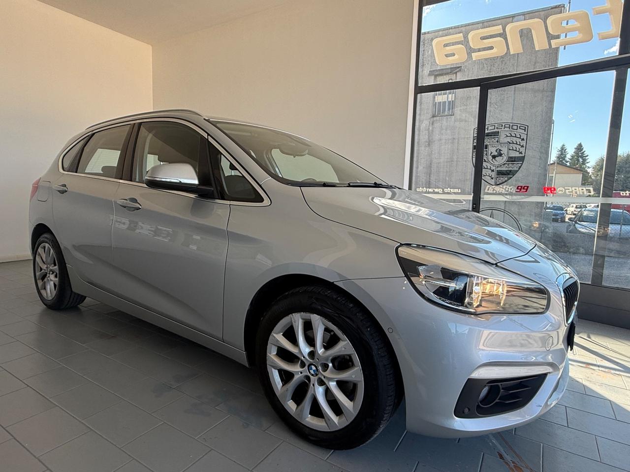 Bmw 2er Active Tourer 218d Advantage