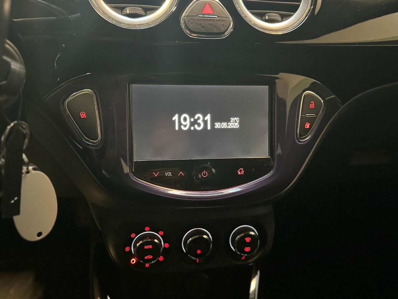 Opel Adam 1.2 70 CV Glam