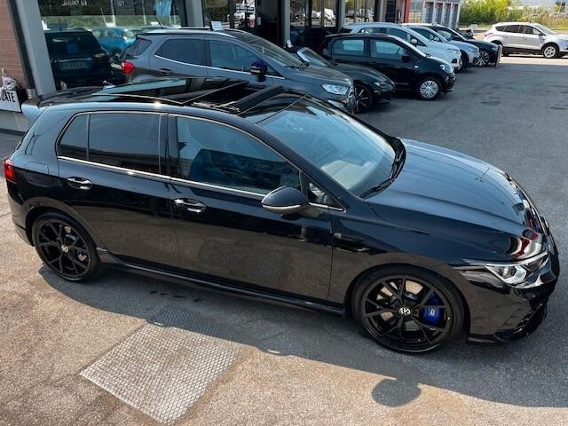 Volkswagen Golf VIII 2.0 tsi R 4motion 333cv dsg "AKRAPROVIC / TETTO APRIBILE / IQ LIGHT / ...