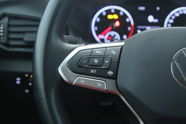 VOLKSWAGEN T-Cross 1.0 TSI 110 CV DSG Sport / R-Line Neopatentati