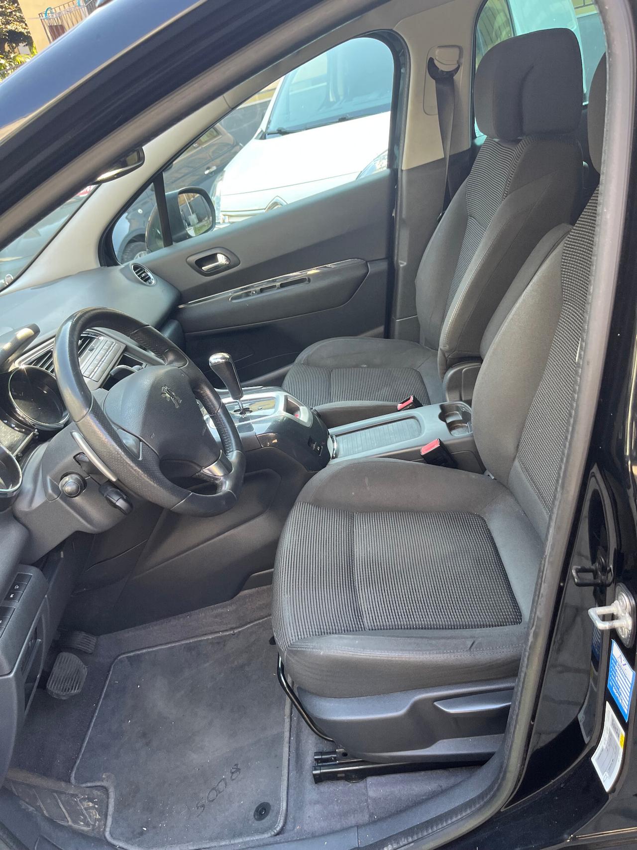 PEUGEOT 5008 1.6 HDi CAMBIO AUTOMATICO - 7 POSTI - ANCHE PER NEOPATENTATI