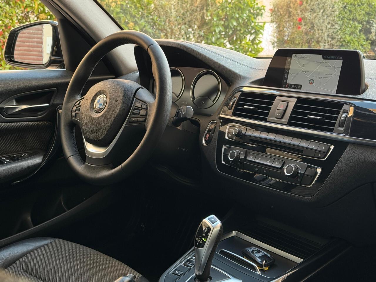 Bmw 116d 5p. Urban 115 cv