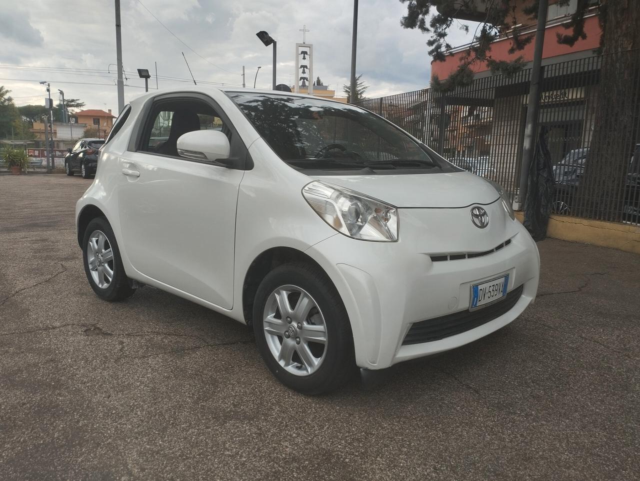 Toyota iQ 1.0 Sol