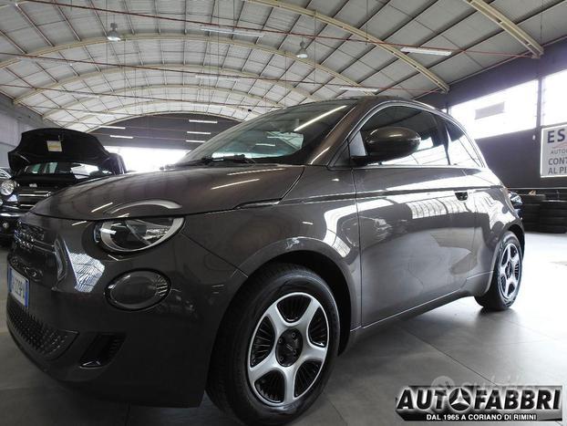 FIAT - 500 E - 500 Passion Berlina Car Play+