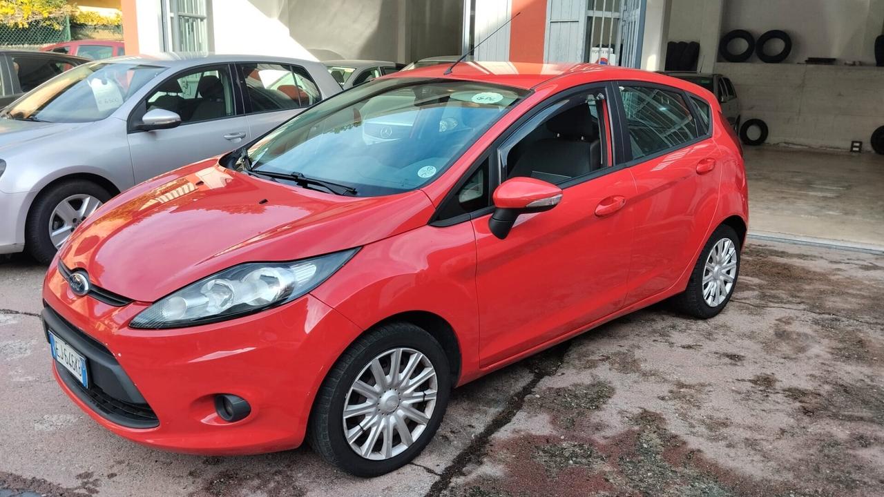 Ford Fiesta Ikon 1.2 60CV 5 porte BenzGPL