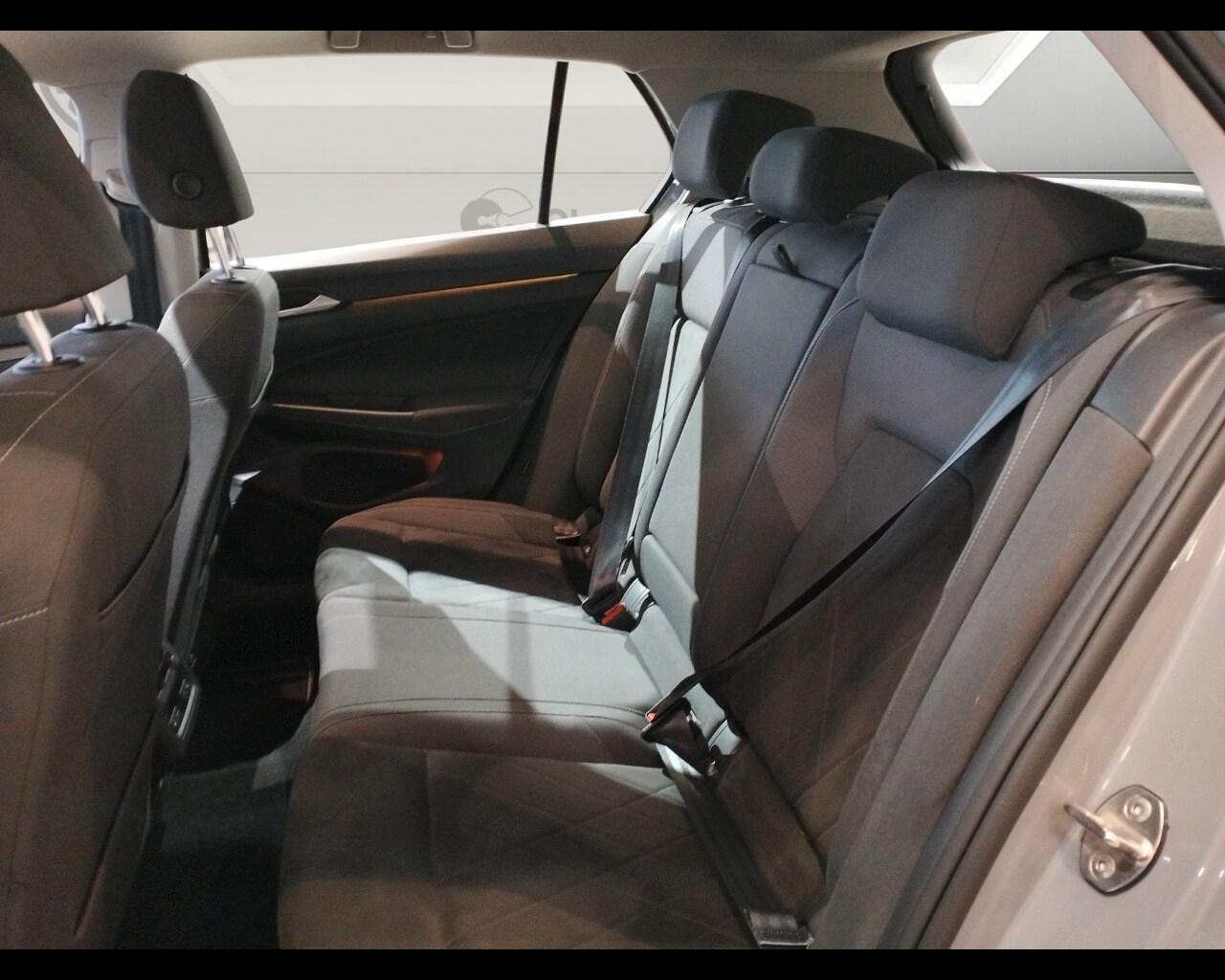 VOLKSWAGEN Golf 8ª serie Golf 1.5 eTSI 150 CV ...