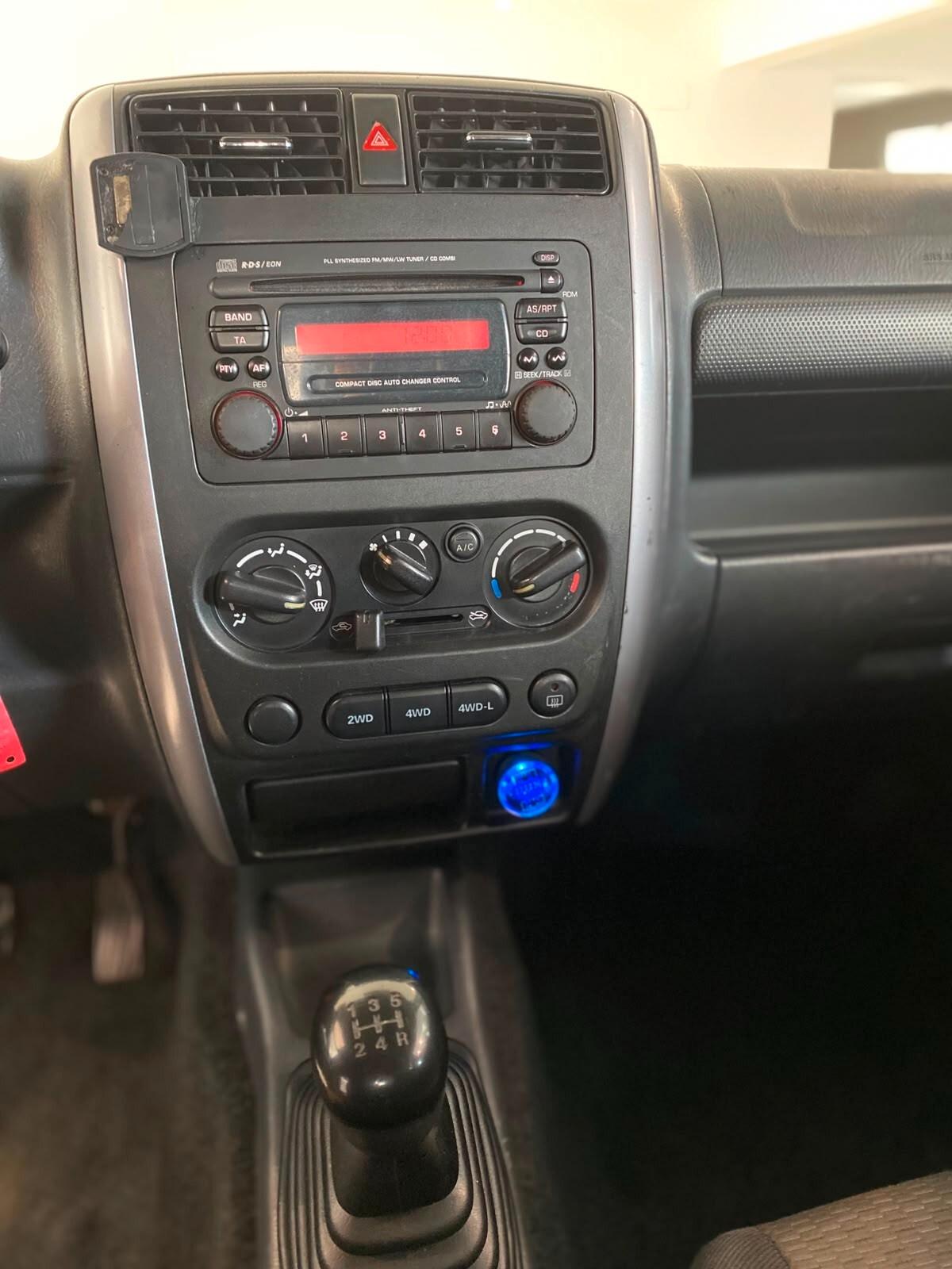 Suzuki Jimny 1.5 DDiS cat 4WD JLX
