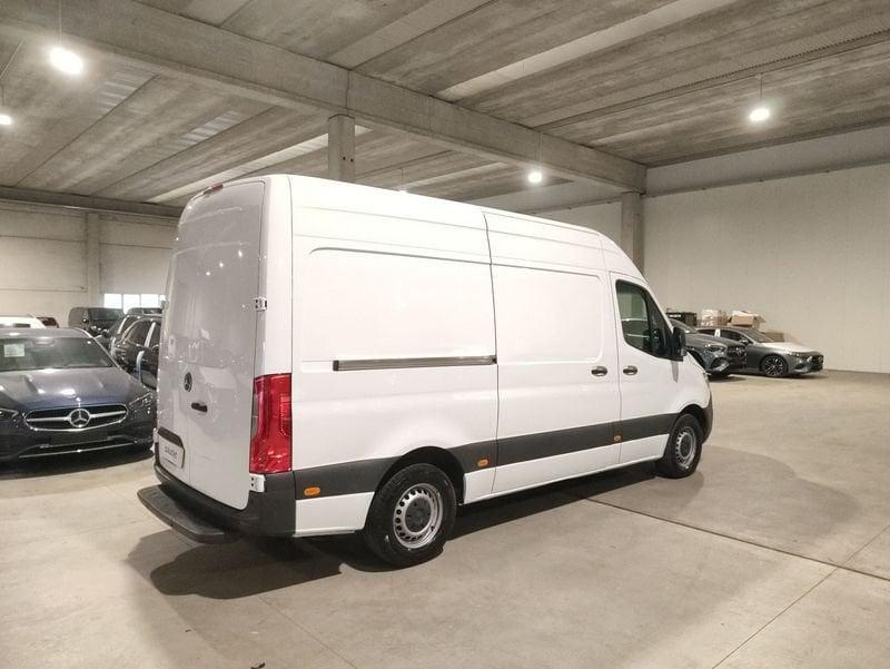 Mercedes-Benz Sprinter 311 2.0 cdi F 37/33 rwd H2