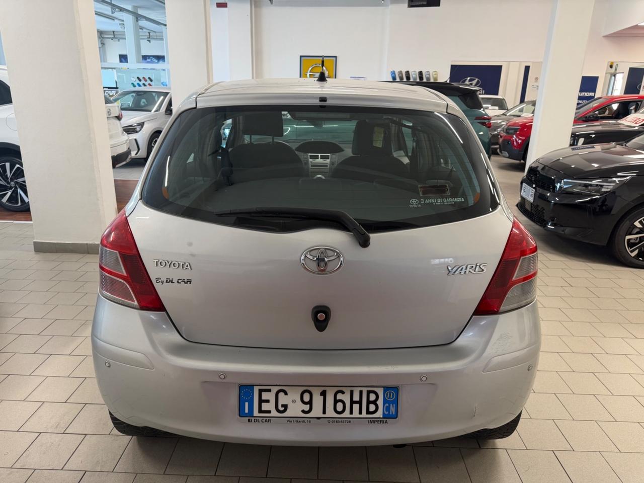 Toyota Yaris 1.0 5 porte Sol