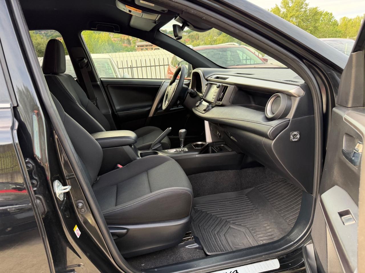 Toyota RAV 4 RAV4 2.5 Hybrid 2WD Lounge