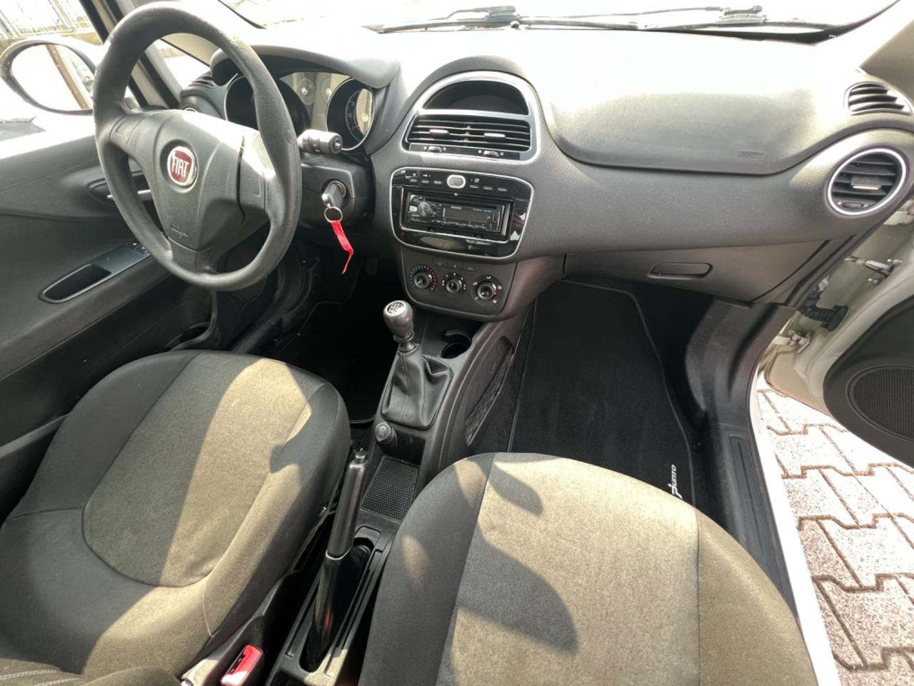 Fiat Punto 1.4 benzmetano ok Neopatentati
