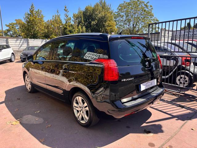PEUGEOT 5008 2.0 HDi 150CV Allure