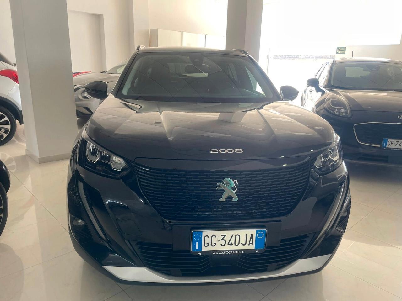 Peugeot 2008 motore elettrico 136 CV Allure