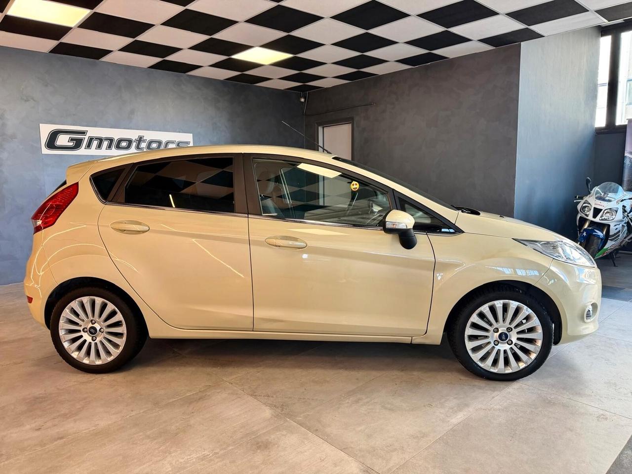 Ford Fiesta 1.2 82 CV 5 porte GPL