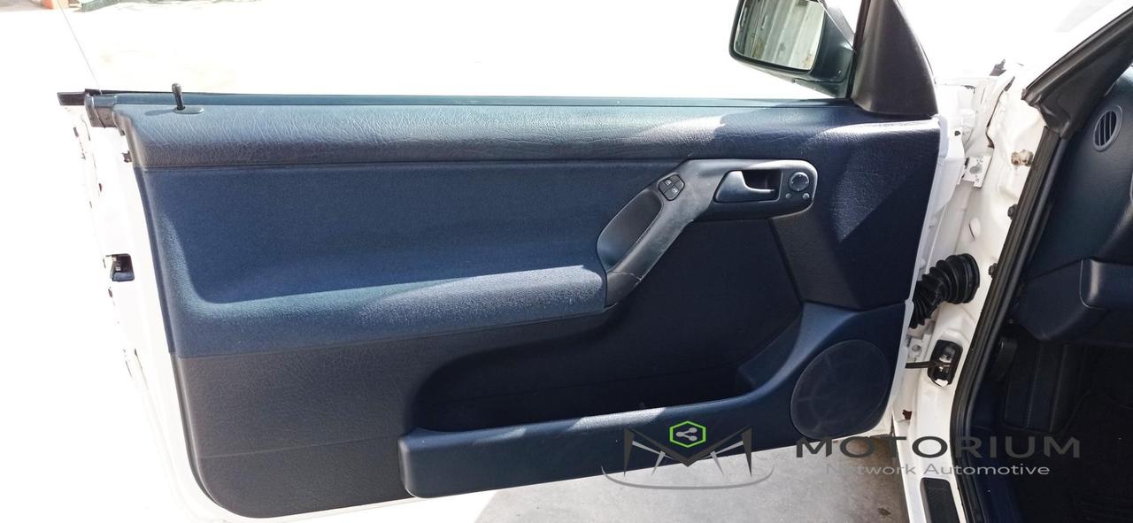 Volkswagen Golf Cabriolet 1.6 cat Classic