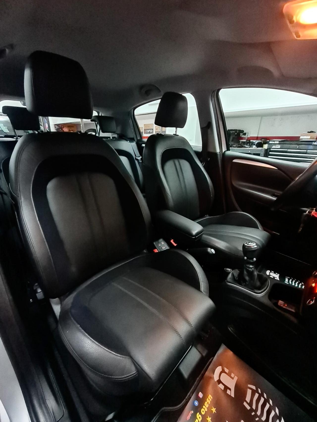 Fiat Punto Evo 1.6 Mjt DPF*Navigat.*Pelle*Cruise*PDC