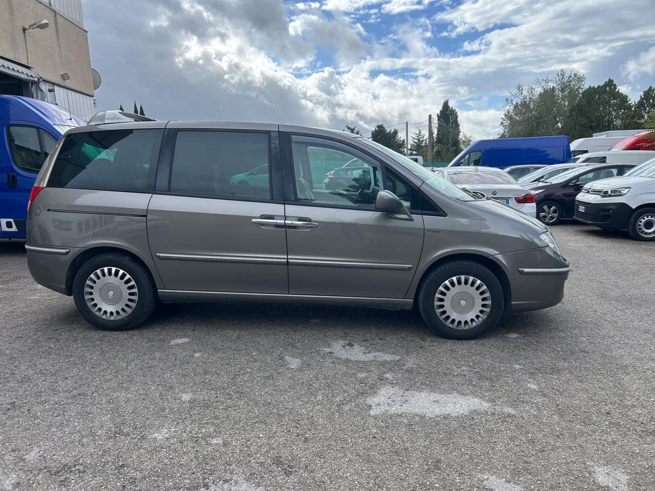 Lancia Phedra 2.2 JTD 7 Posti